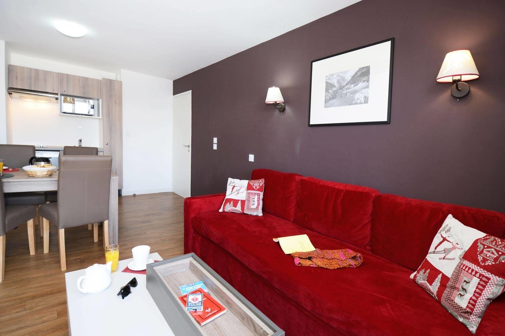 Residence Odalys Les Balcons D'Aurea Auris Exterior photo